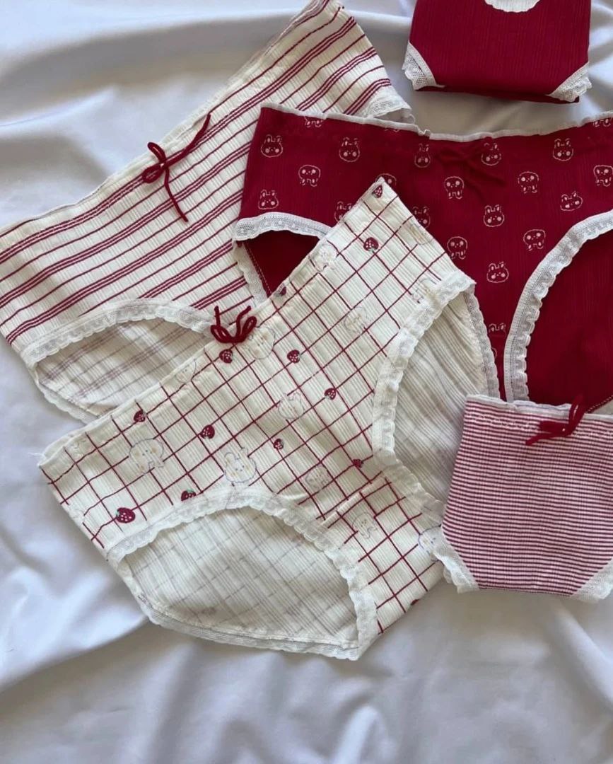 شورت نخی طرح خرگوش و آلبالو