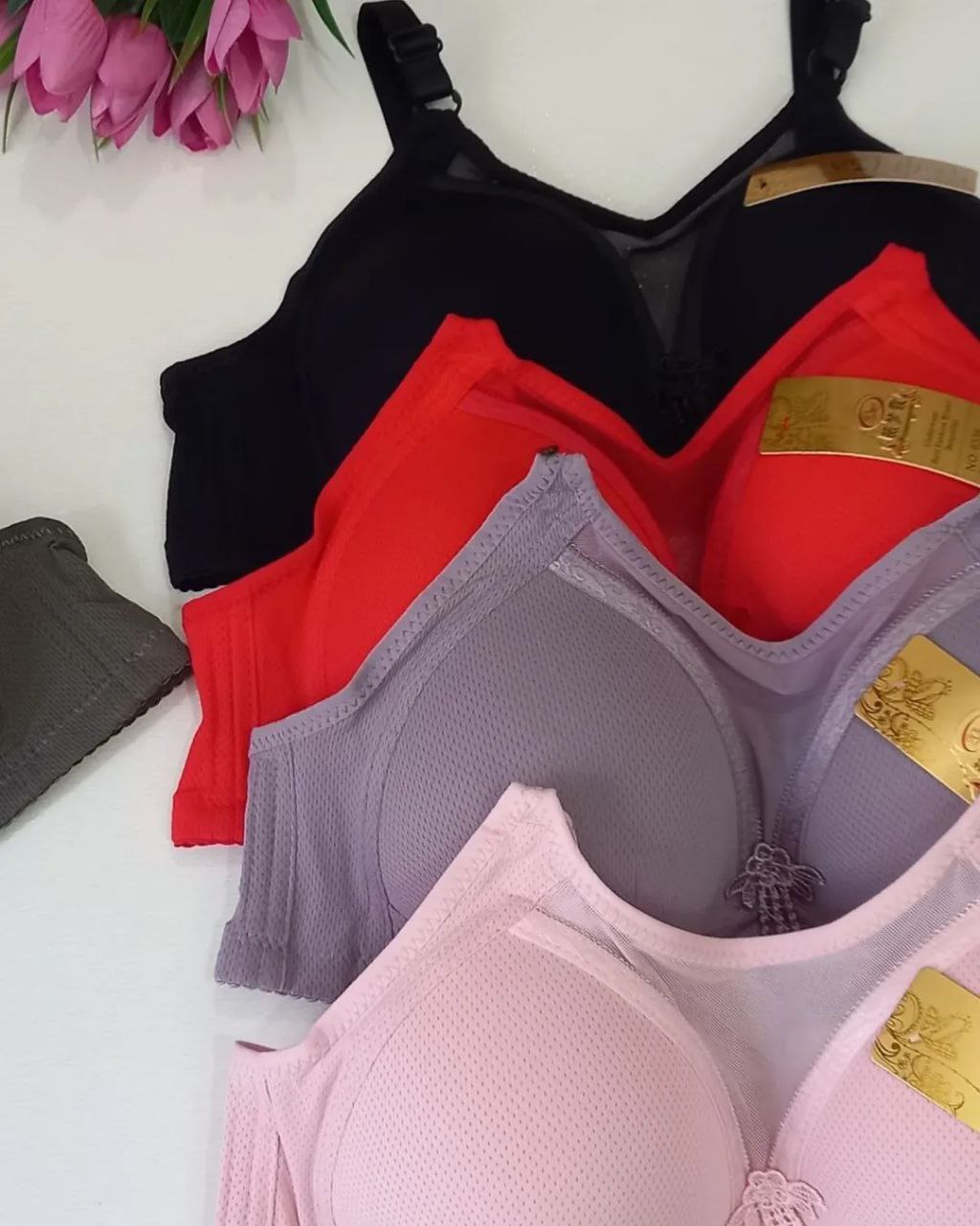 سوتین زیرکتی اسفنجی